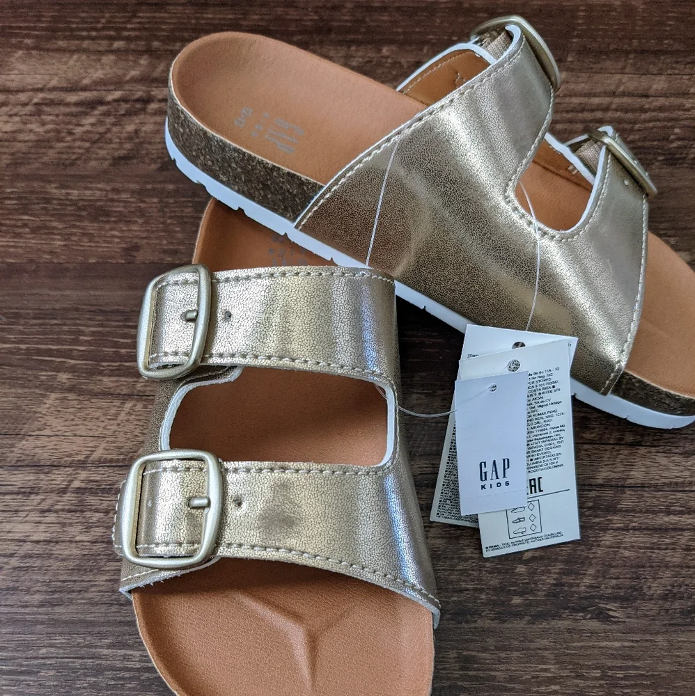 NWT Gap Sandals